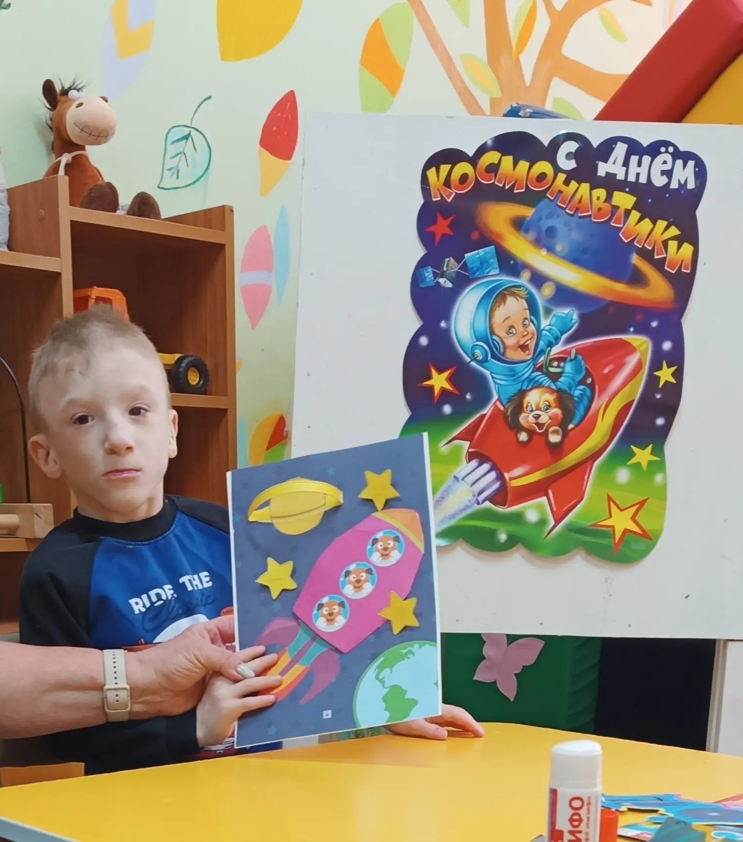 Космическое путешествие прямо в стенах детского дома! Космическое путешествие прямо в стенах детского дома!