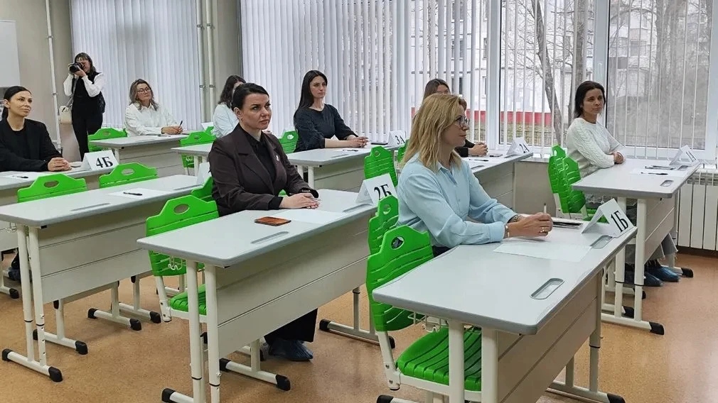 Сегодня, 15 апреля, в брянской школе №60 состоялась всероссийская акция «Сдаем вместе