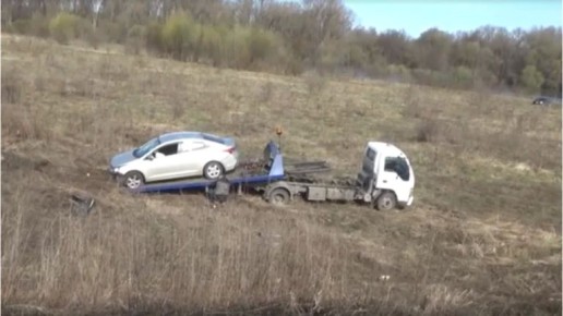 В Брянске пытавшийся скрыться от гаишников пьяный лихач закончил гонку в кювете
