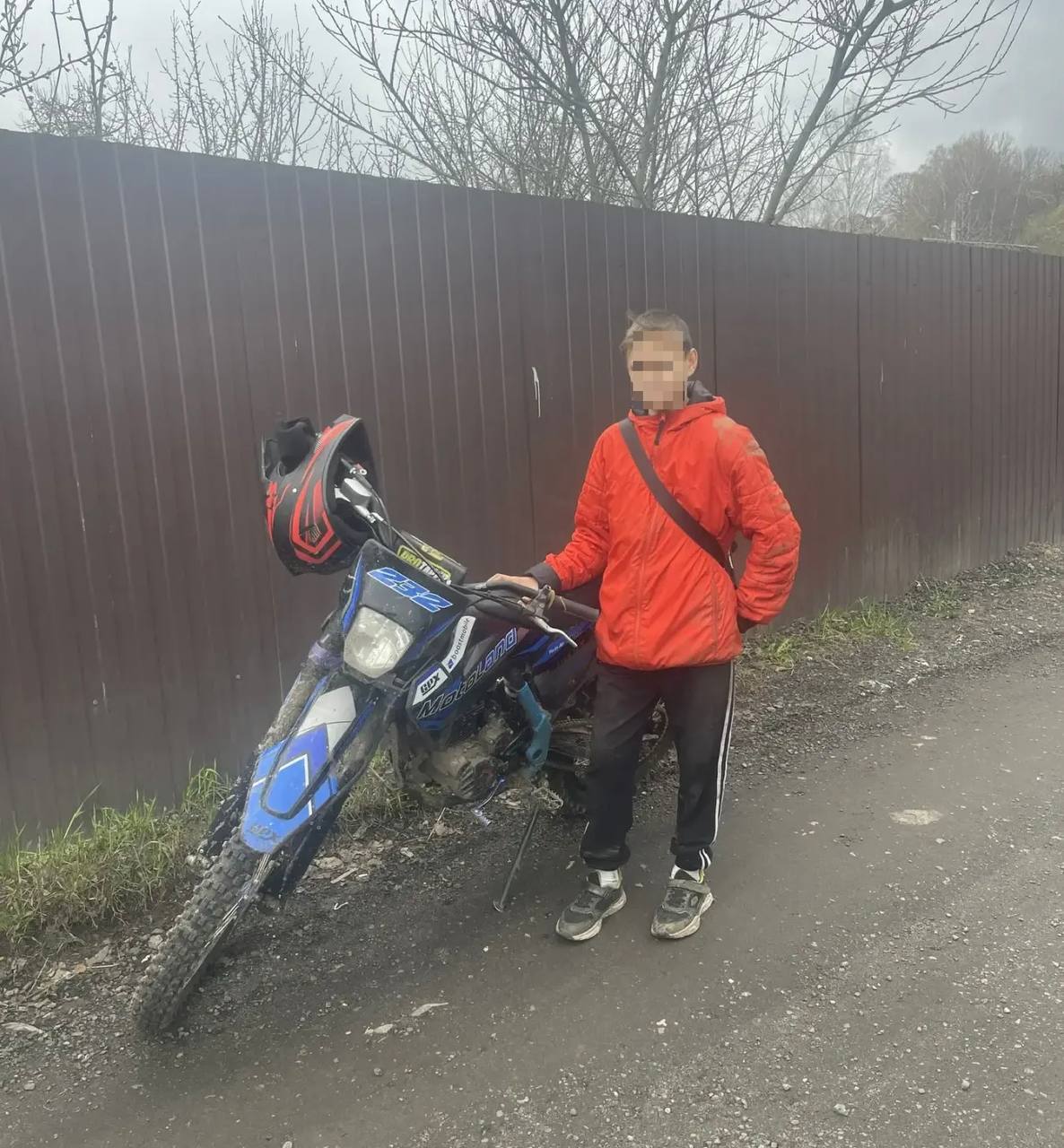 В Брянске сотрудниками Госавтоинспекции пресечено нарушение ПДД несовершеннолетним водителем мототранспорта