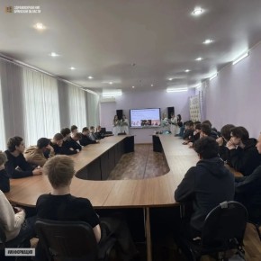 Просветительская работа, направленная на популяризацию здорового образа жизни – одно из ключевых направлений деятельности волонтеров-медиков