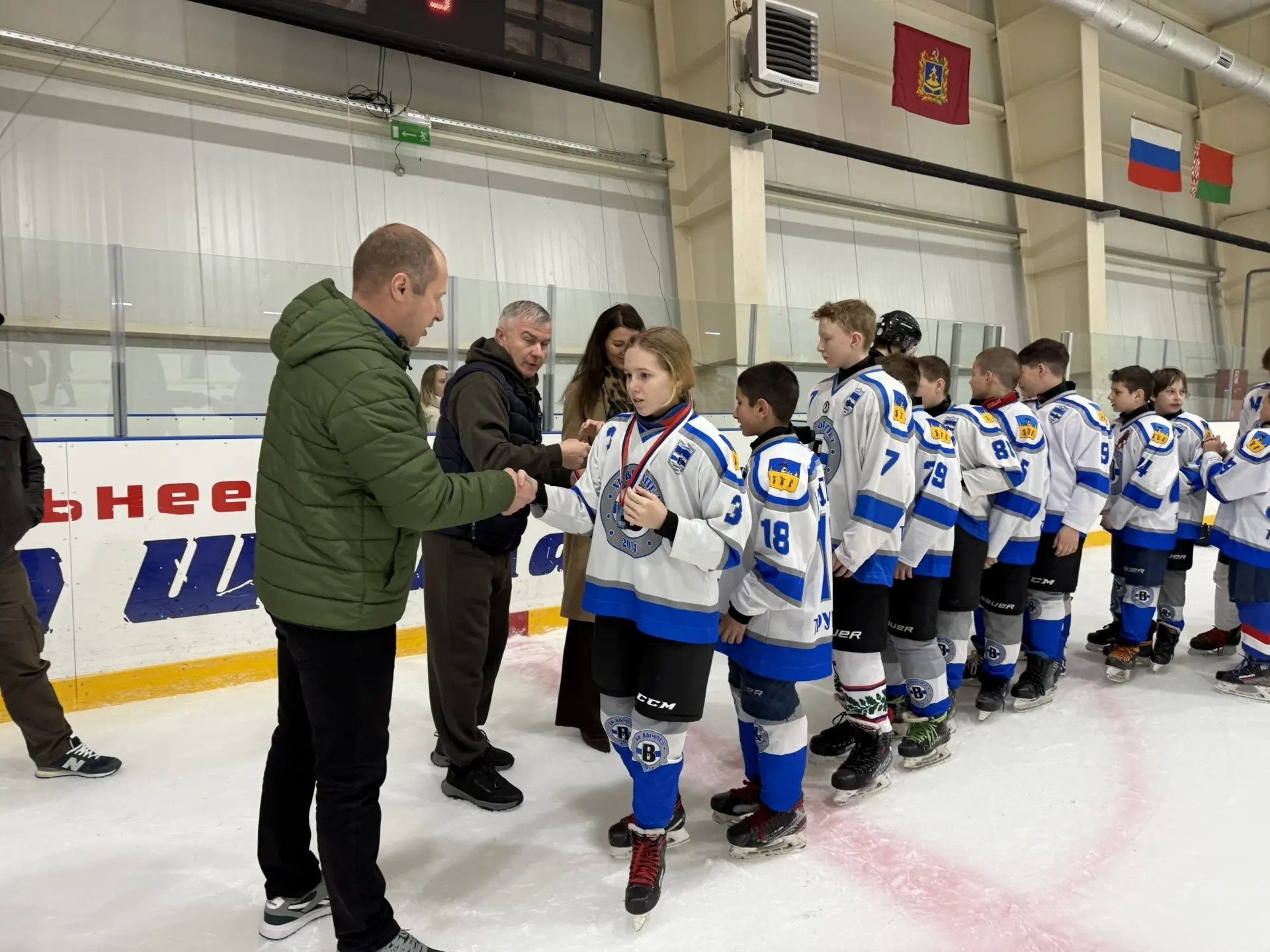 ХК «Вымпел» - победитель Кубка Губернатора по хоккею ХК «Вымпел» - победитель Кубка Губернатора по хоккею