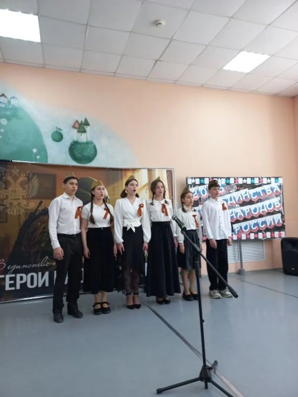 В преддверии Дня Победы в Центре детского творчества стартовал марафон – конкурс «Календарь Победы», в котором приняли участие обучающиеся школ города В преддверии Дня Победы в Центре детского творчества стартовал марафон – конкурс «Календарь Победы», в котором приняли участие обучающиеся школ города