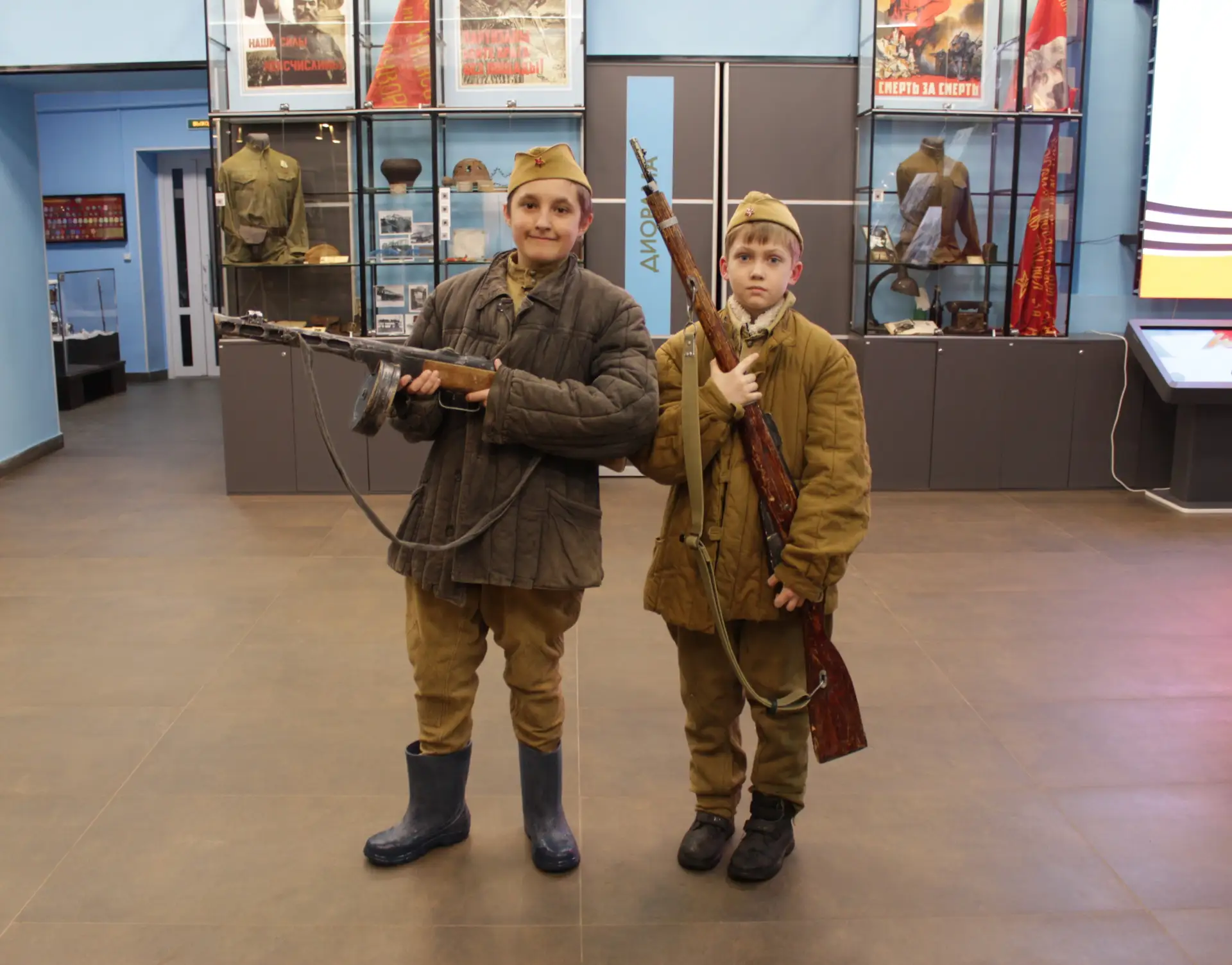 #9мая #ДеньПобеды. Сегодня сотрудники Мемориального комплекса «Партизанская поляна» с радостью встречают жителей Брянской области и гостей из разных регионов России #9мая #ДеньПобеды. Сегодня сотрудники Мемориального комплекса «Партизанская поляна» с радостью встречают жителей Брянской области и гостей из разных регионов России