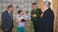 В Гордеевском районе маме военнослужащего, героически погибшего при выполнении задач СВО, Татьяне Шоя передали орден Мужества