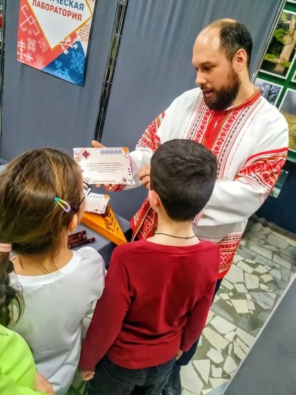 В Брянском краеведческом музее продолжается Всероссийская акция «Ночь музеев - 2026», посвященная Году единства народов России В Брянском краеведческом музее продолжается Всероссийская акция «Ночь музеев - 2026», посвященная Году единства народов России