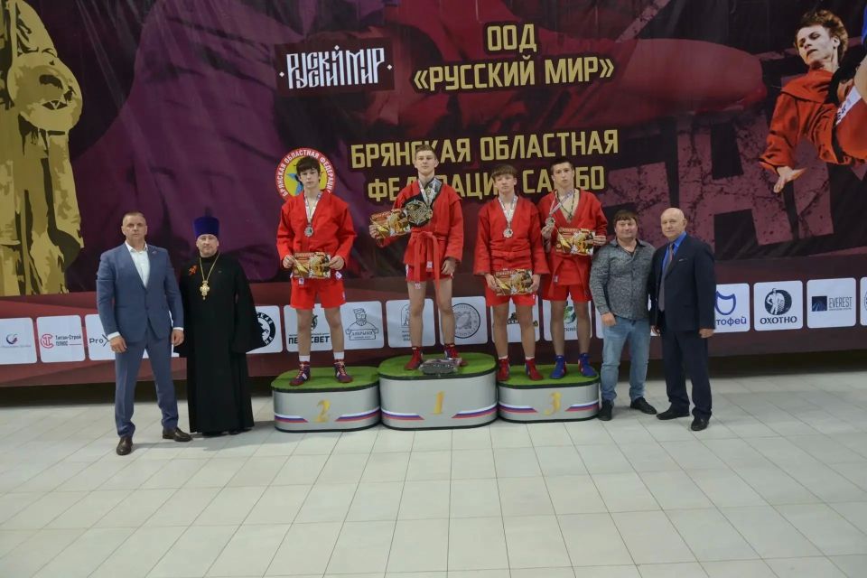 В Брянске прошли соревнования по самбо памяти Александра Пересвета В Брянске прошли соревнования по самбо памяти Александра Пересвета