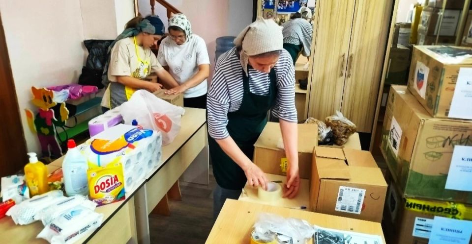 С любовью к ближнему: помощь бойцам от волонтеров Клинцовской епархии С любовью к ближнему: помощь бойцам от волонтеров Клинцовской епархии