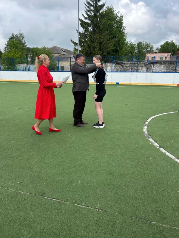 В г. Дятьково на физкультурно-оздоровительном комплексе (ФОКОТ) СОШ №1 прошло лично-командное Первенство района по легкой атлетике В г. Дятьково на физкультурно-оздоровительном комплексе (ФОКОТ) СОШ №1 прошло лично-командное Первенство района по легкой атлетике