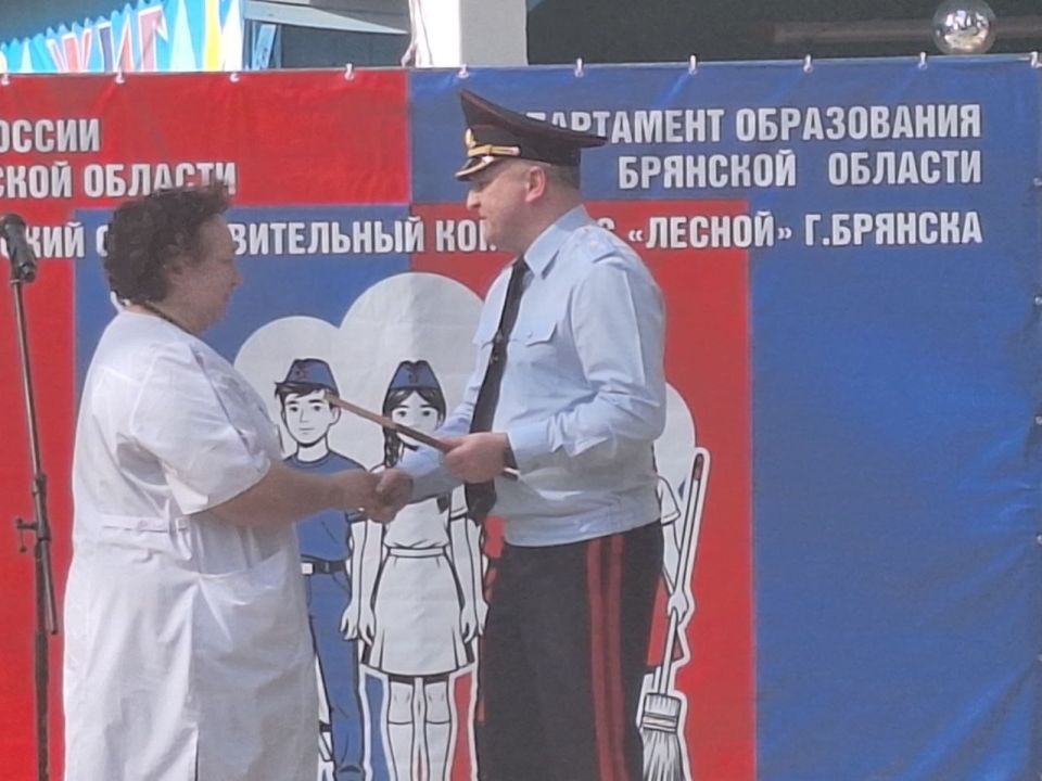 Инна Мухина: На базе оздоровительного комплекса «Лесной» состоялось открытие профильных смен трудовых лагерей для детей Инна Мухина: На базе оздоровительного комплекса «Лесной» состоялось открытие профильных смен трудовых лагерей для детей