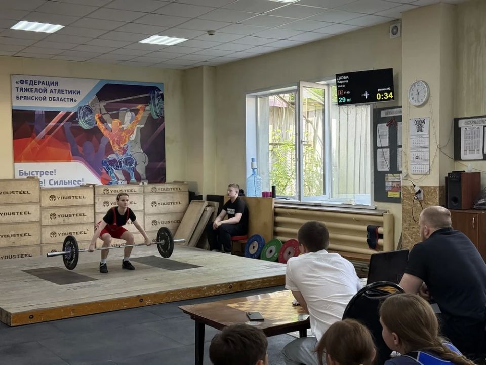 Сегодня, 20 мая, в Брянске в спорткомбинате «Десна» стартовало первенство региона по тяжелой атлетике Сегодня, 20 мая, в Брянске в спорткомбинате «Десна» стартовало первенство региона по тяжелой атлетике