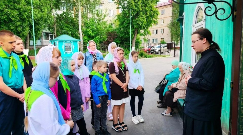 Духовная встреча в СвятоНикольском храме города Клинцы Духовная встреча в СвятоНикольском храме города Клинцы