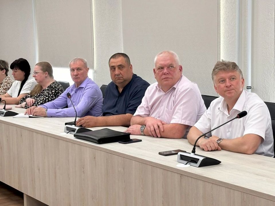 Совещание с министром по вопросам развития профессионального образования в регионах Совещание с министром по вопросам развития профессионального образования в регионах