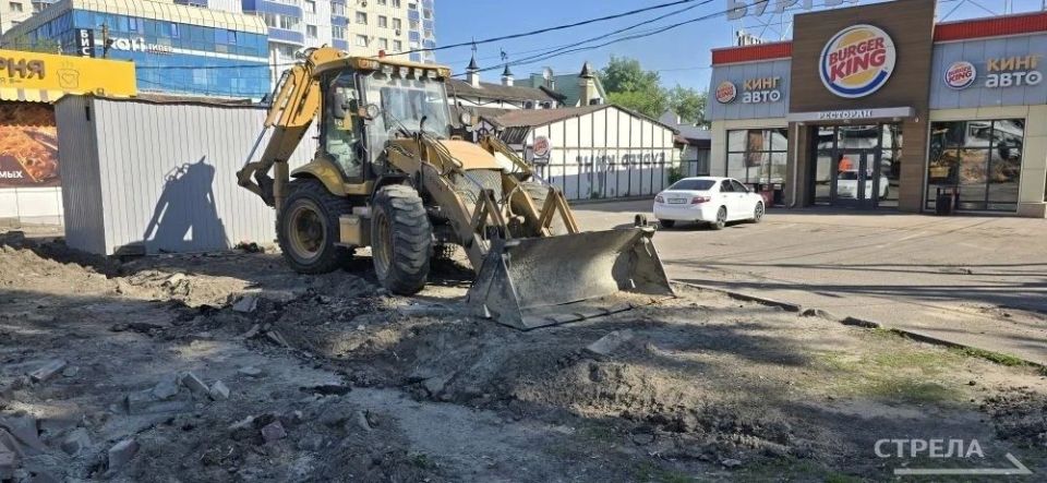 В Советском районе города Брянска продолжается ряд работ по благоустройству улицы Красноармейской В Советском районе города Брянска продолжается ряд работ по благоустройству улицы Красноармейской