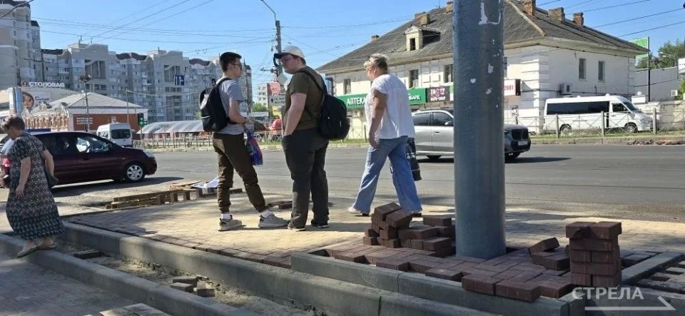 В Советском районе города Брянска продолжается ряд работ по благоустройству улицы Красноармейской В Советском районе города Брянска продолжается ряд работ по благоустройству улицы Красноармейской