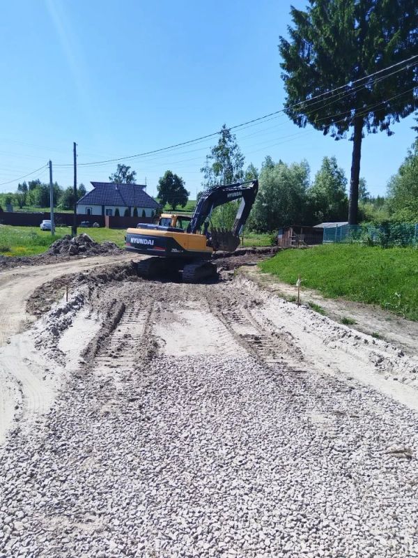 Продолжается капитальный ремонт дороги по ул.Зеленая в д.Скрябино Продолжается капитальный ремонт дороги по ул.Зеленая в д.Скрябино