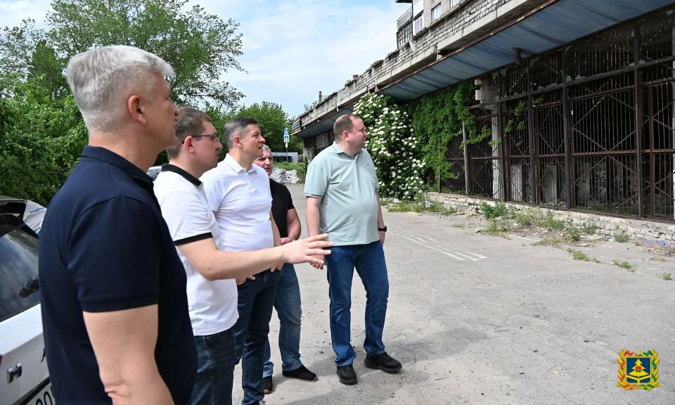 Егор Ковальчук проинспектировал восстановление Брянки Егор Ковальчук проинспектировал восстановление Брянки