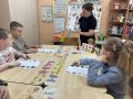 Учимся одеваться и быть аккуратными: новое занятие в отделении дневного пребывания и реабилитации