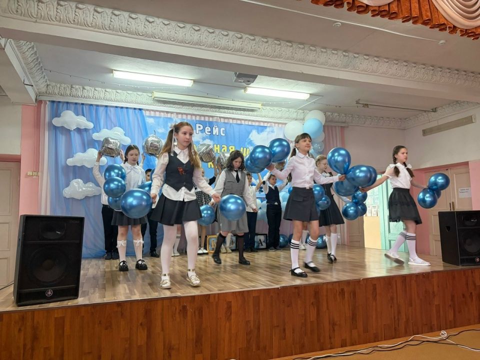 Сегодня в МБОУСОШ№8 состоялся праздник «Прощай, начальная школа!» Сегодня в МБОУСОШ№8 состоялся праздник «Прощай, начальная школа!»