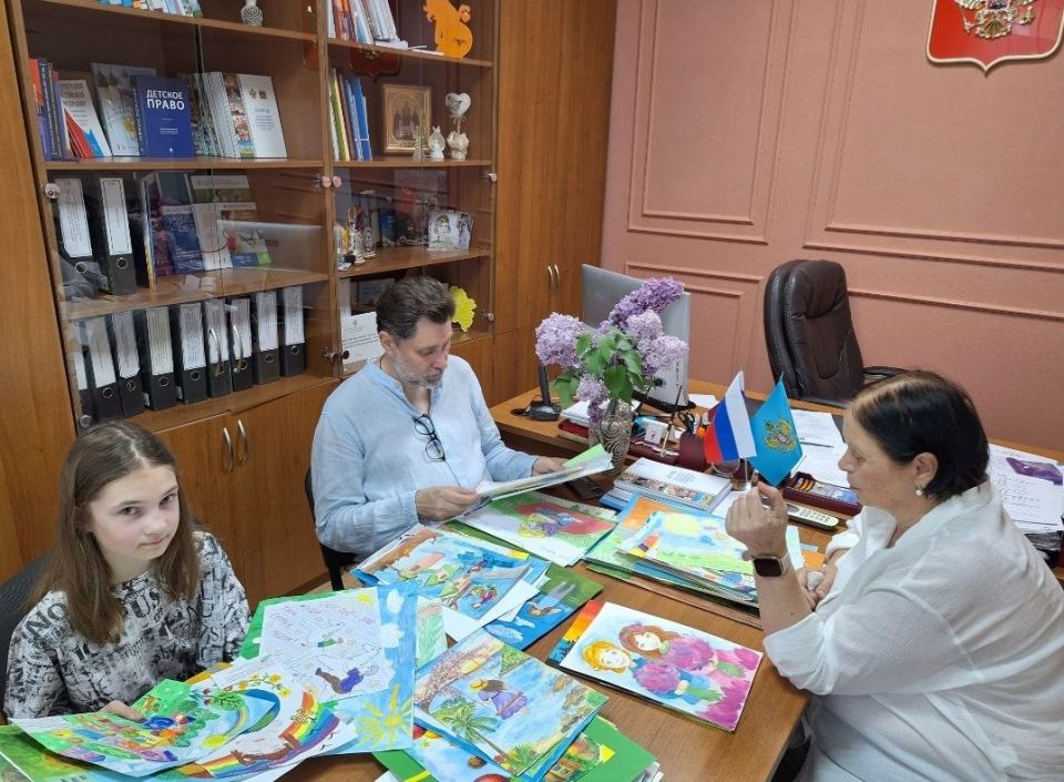 Инна Мухина: Определены победители областного конкурса детского рисунка «Счастливое детство глазами ребенка» Инна Мухина: Определены победители областного конкурса детского рисунка «Счастливое детство глазами ребенка»