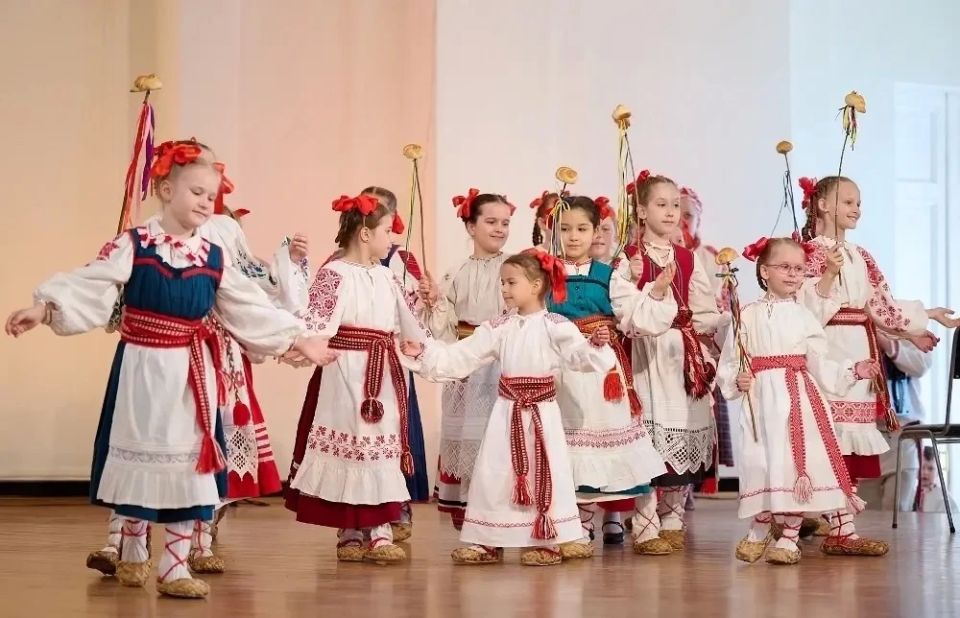 «Семеюшка» с успехом выступила на Всероссийском конкурсе в городе Туле «Семеюшка» с успехом выступила на Всероссийском конкурсе в городе Туле