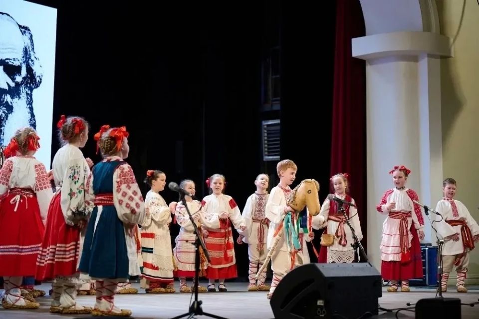 «Семеюшка» с успехом выступила на Всероссийском конкурсе в городе Туле «Семеюшка» с успехом выступила на Всероссийском конкурсе в городе Туле