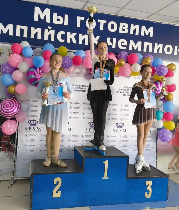 В Ледовом дворце Брянска прошел Фестиваль «Весна Победы» 2 В Ледовом дворце Брянска прошел Фестиваль «Весна Победы» 2