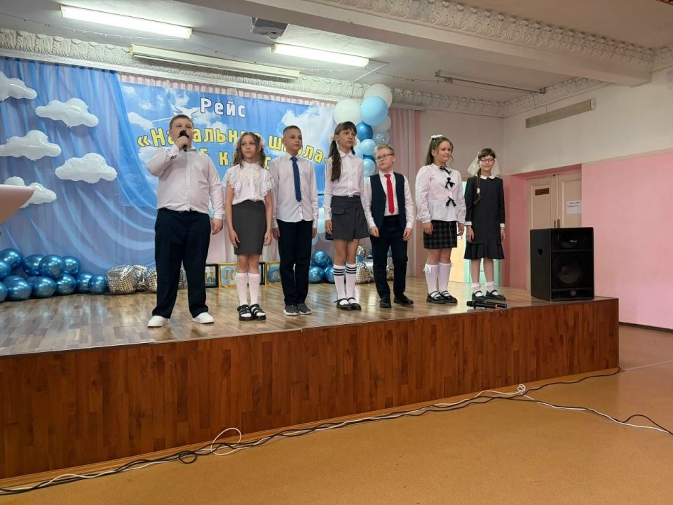 Сегодня в МБОУСОШ№8 состоялся праздник «Прощай, начальная школа!» Сегодня в МБОУСОШ№8 состоялся праздник «Прощай, начальная школа!»