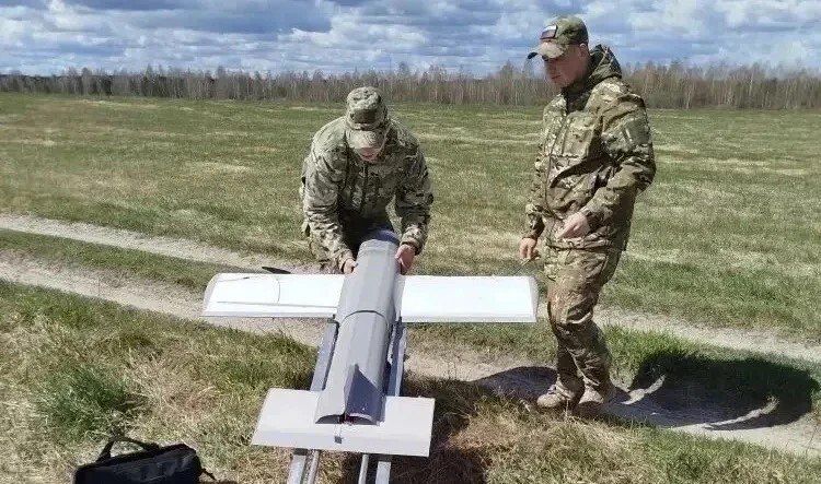 Отряд «БАРСБрянск» ведет набор подготовленных специалистов: нужны специалисты по РЭБ, операторы беспилотников, инженеры связи и техобеспечения, саперы, а также водители категории «С» с практическим и солидным опытом...