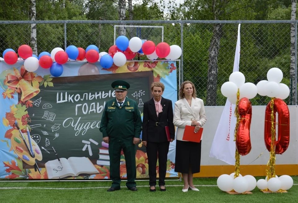 Сегодня, 26 мая, в школах Гордеевского района прозвенел последний звонок Сегодня, 26 мая, в школах Гордеевского района прозвенел последний звонок