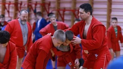 27 мая день рождения отмечает прославленный брянский спортсмен Артём Осипенко 27 мая день рождения отмечает прославленный брянский спортсмен Артём Осипенко