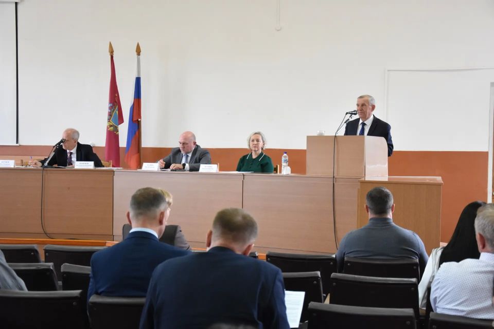 Состоялось 12-е заседание Дятьковского районного Совета народных депутатов седьмого созыва Состоялось 12-е заседание Дятьковского районного Совета народных депутатов седьмого созыва
