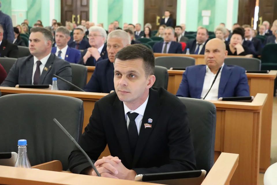 Парламентский день: спикер Валентин Суббот провел очередное заседание Брянской областной Думы! Парламентский день: спикер Валентин Суббот провел очередное заседание Брянской областной Думы!