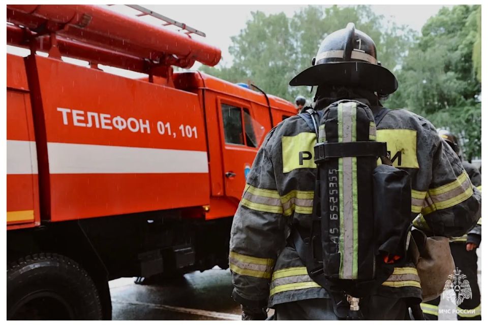 Фоторепортаж с пожарно-тактического учения в Брянском филиале Орловского юридического института МВД России Фоторепортаж с пожарно-тактического учения в Брянском филиале Орловского юридического института МВД России