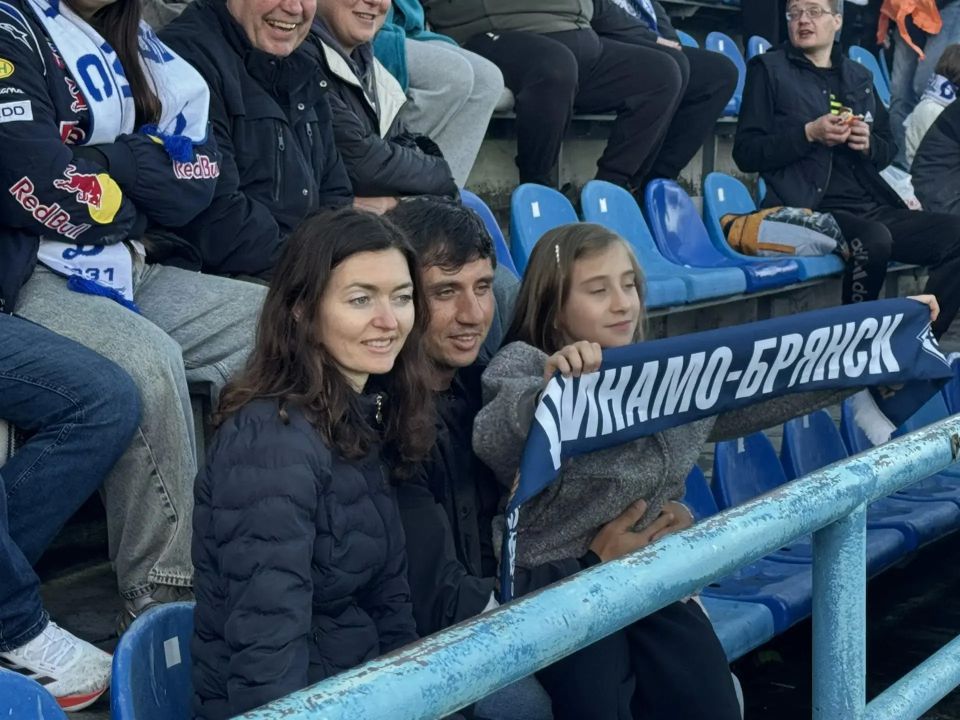 2:0! Поздравляю «Динамо-Брянск» с победой над Владивостоком! Взяли реванш дома, в том числе и благодаря мощнейшей поддержке трибун 2:0! Поздравляю «Динамо-Брянск» с победой над Владивостоком! Взяли реванш дома, в том числе и благодаря мощнейшей поддержке трибун