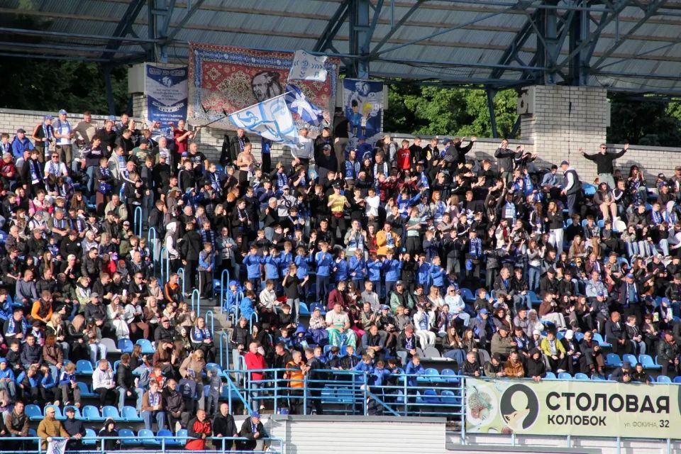 2:0! Поздравляю «Динамо-Брянск» с победой над Владивостоком! Взяли реванш дома, в том числе и благодаря мощнейшей поддержке трибун 2:0! Поздравляю «Динамо-Брянск» с победой над Владивостоком! Взяли реванш дома, в том числе и благодаря мощнейшей поддержке трибун