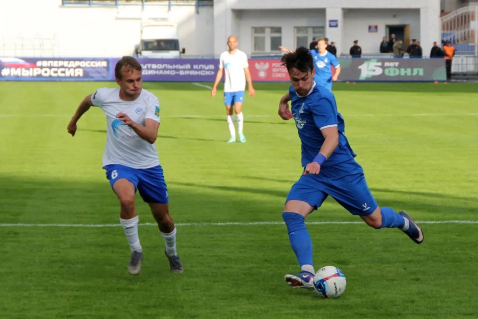 2:0! Поздравляю «Динамо-Брянск» с победой над Владивостоком! Взяли реванш дома, в том числе и благодаря мощнейшей поддержке трибун 2:0! Поздравляю «Динамо-Брянск» с победой над Владивостоком! Взяли реванш дома, в том числе и благодаря мощнейшей поддержке трибун