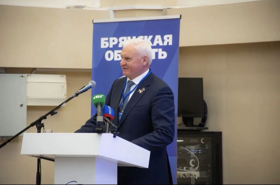 Александр Богомаз: Главный итог реализации Народной программы партии «Единая Россия» в том, что каждый житель Брянской области увидел, почувствовал реальные позитивные перемены Александр Богомаз: Главный итог реализации Народной программы партии «Единая Россия» в том, что каждый житель Брянской области увидел, почувствовал реальные позитивные перемены