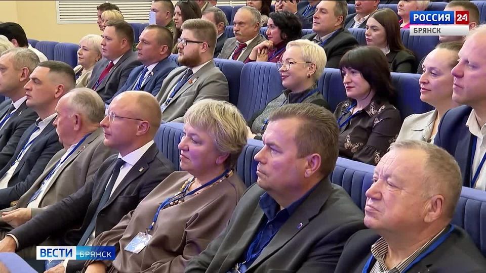 Егор Ковальчук о народной программе ЕР: дала мощный импульс развитию Брянской области