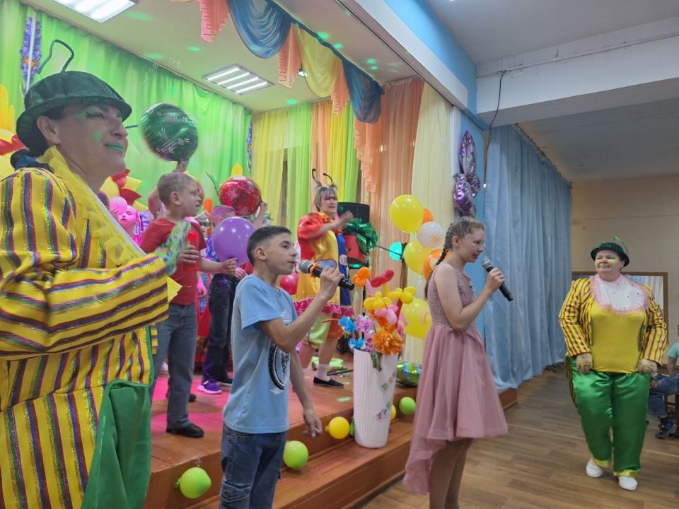 Инна Мухина: В День защиты детей посетила Дубровский детский дом социального обслуживания «Планета детства» Инна Мухина: В День защиты детей посетила Дубровский детский дом социального обслуживания «Планета детства»