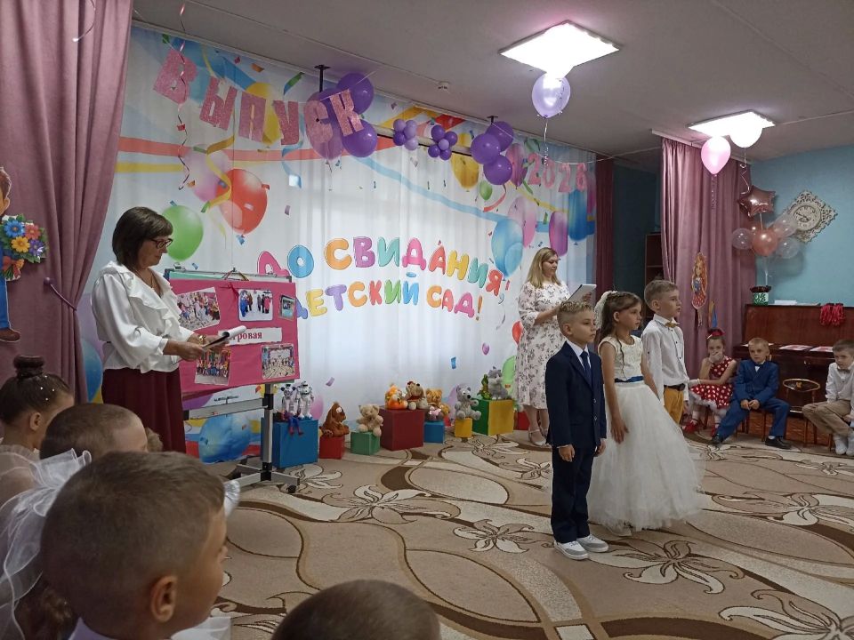 29 мая в детском саду «Десняночка» прошёл один из самых трогательных праздников — выпускной! 29 мая в детском саду «Десняночка» прошёл один из самых трогательных праздников — выпускной!