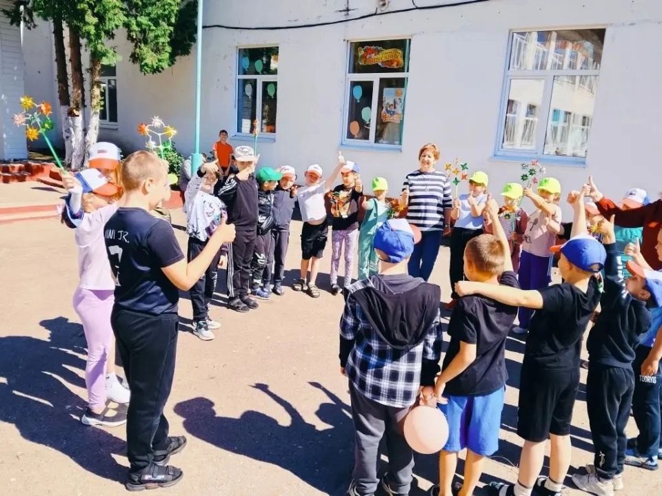 Сегодня,1 июня — особенный день, когда всё внимание приковано к самым главным героям — детям! Сегодня,1 июня — особенный день, когда всё внимание приковано к самым главным героям — детям!