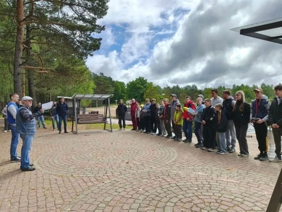 30-31 мая 2026 г. на озере в Затишье, прошло Первенство и Чемпионат брянской области по судомодельному спорту 30-31 мая 2026 г. на озере в Затишье, прошло Первенство и Чемпионат брянской области по судомодельному спорту