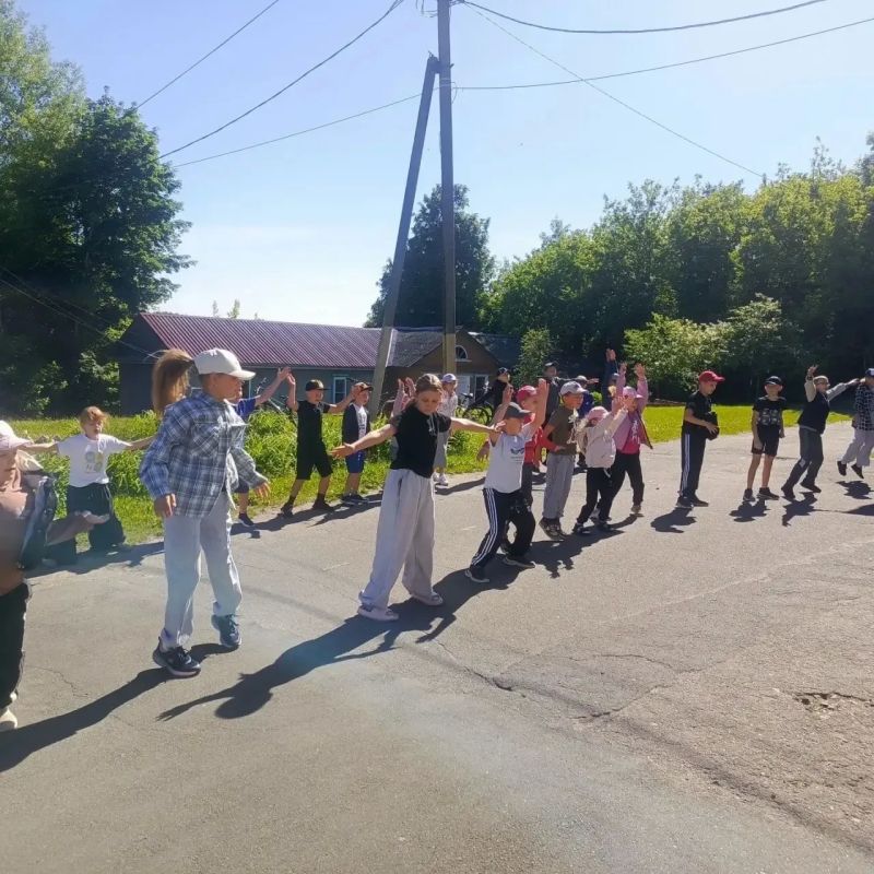 Сегодня,1 июня — особенный день, когда всё внимание приковано к самым главным героям — детям! Сегодня,1 июня — особенный день, когда всё внимание приковано к самым главным героям — детям!
