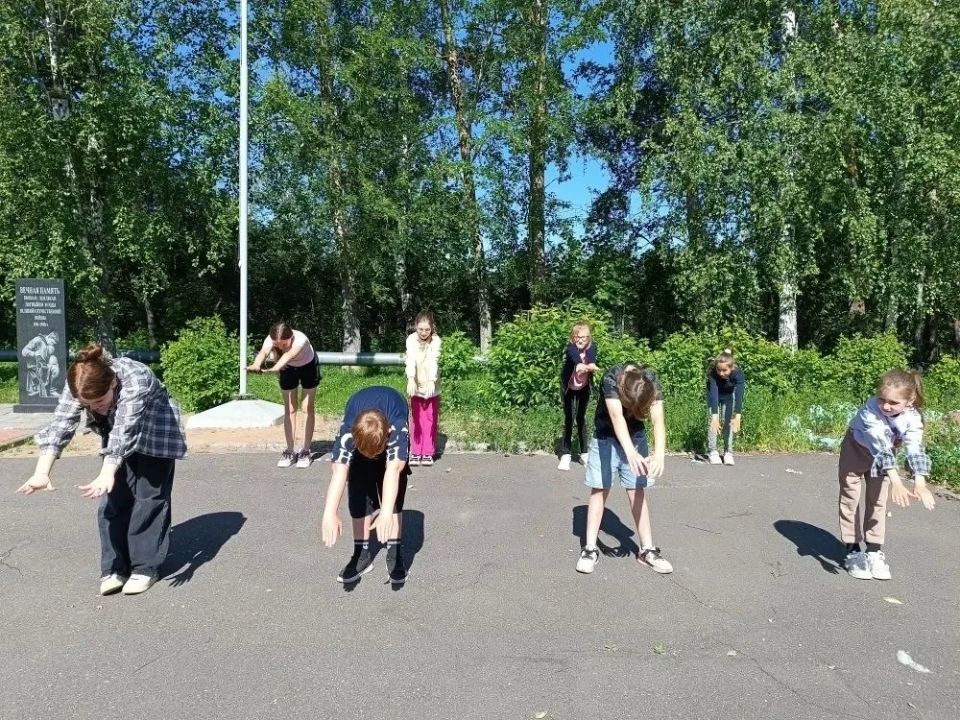Сегодня, 1 июня 2026 года, в 15 школах Клинцовского района начали работу лагеря дневного пребывания, которые будут посещать 420 детей Сегодня, 1 июня 2026 года, в 15 школах Клинцовского района начали работу лагеря дневного пребывания, которые будут посещать 420 детей