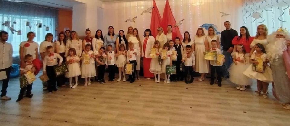 28 мая в МБДОУ детский сад №30 «Звёздочка» прошёл выпускной бал «Алые паруса!» Этот день стал по-настоящему незабываемым! 28 мая в МБДОУ детский сад №30 «Звёздочка» прошёл выпускной бал «Алые паруса!» Этот день стал по-настоящему незабываемым!