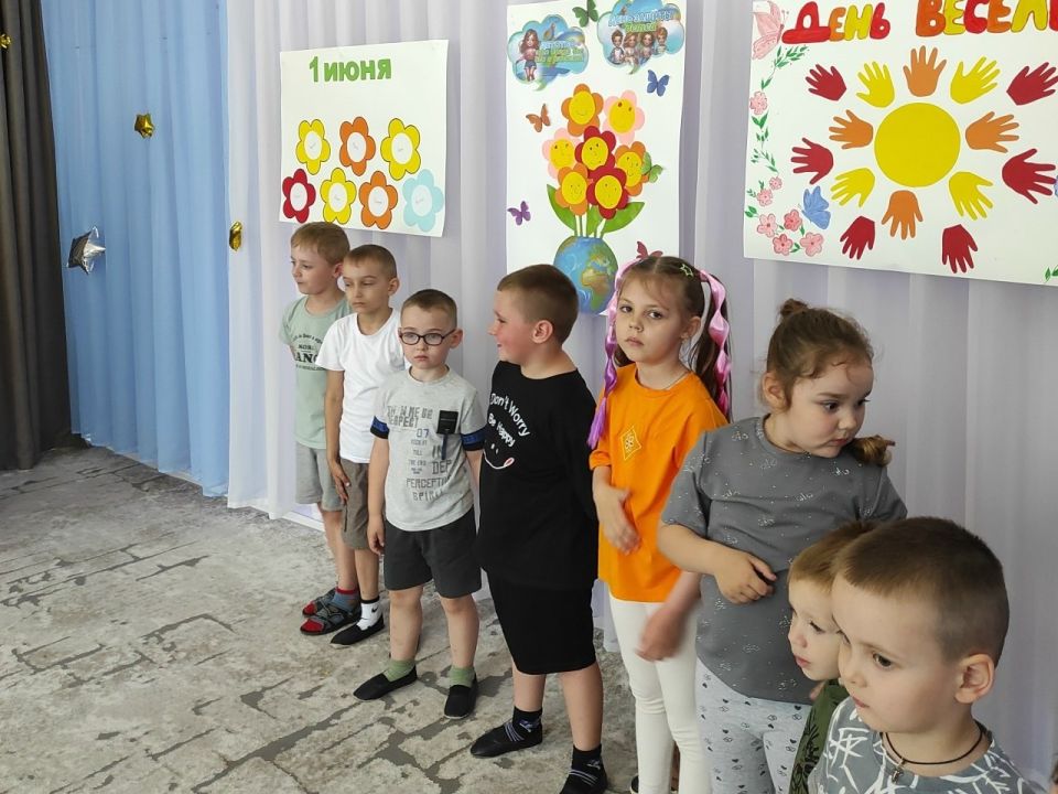 В преддверии Международного дня защиты детей в детском саду № 8 «Тополёк» прошло яркое и запоминающееся мероприятие - праздник, организованный совместными усилиями студентов педагогического колледжа и опытных педагогов В преддверии Международного дня защиты детей в детском саду № 8 «Тополёк» прошло яркое и запоминающееся мероприятие - праздник, организованный совместными усилиями студентов педагогического колледжа и опытных педагогов