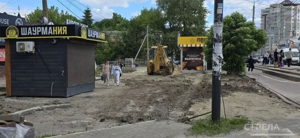 В Советском районе Брянска продолжается благоустройство улицы Красноармейской В Советском районе Брянска продолжается благоустройство улицы Красноармейской