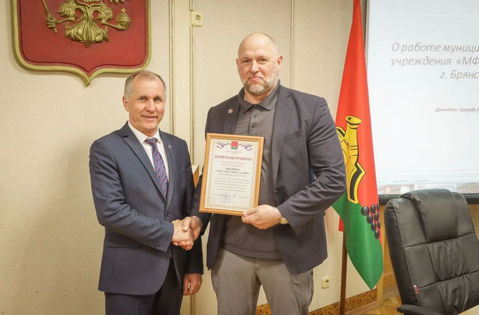 Александр Макаров наградил победителей фестиваля ГТО Александр Макаров наградил победителей фестиваля ГТО
