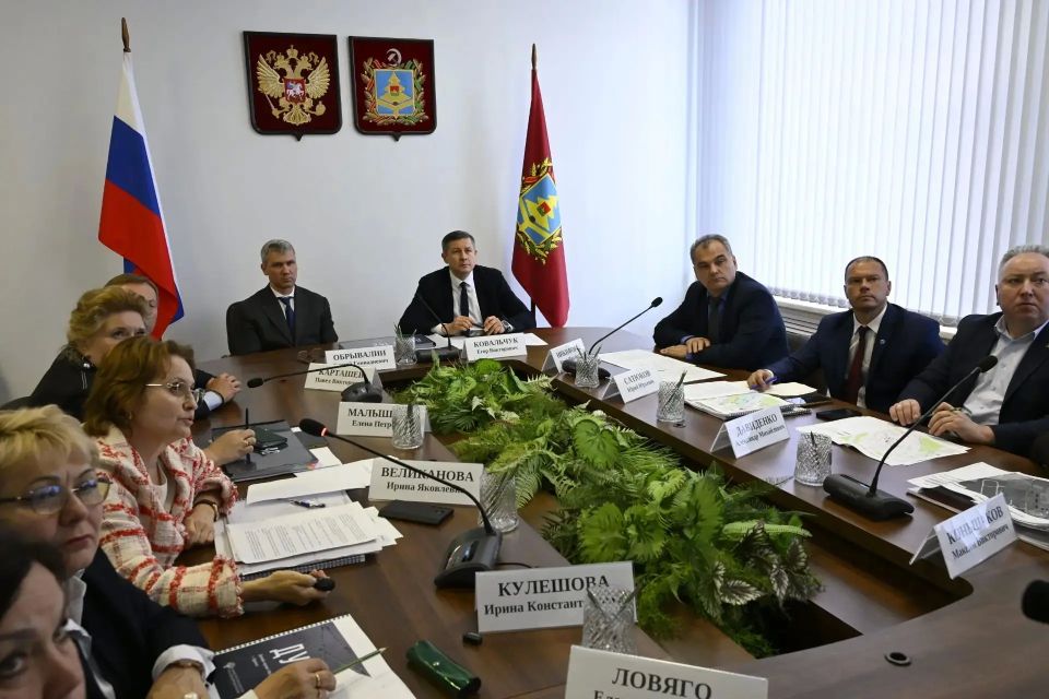 Егор Ковальчук: На рабочем совещании выработали практические шаги по дальнейшей реализации проекта музейно-мемориального комплекса «Дулаг-142» Егор Ковальчук: На рабочем совещании выработали практические шаги по дальнейшей реализации проекта музейно-мемориального комплекса «Дулаг-142»